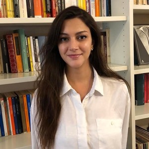 Maria - Prof de droit - Ixelles