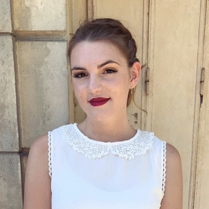 Alice - Prof de droit international - Aix-en-Provence