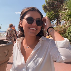 Yosra - Prof de soutien scolaire - Paris