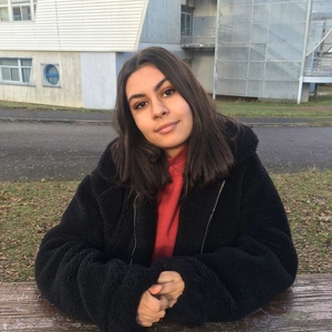 Lissia - Prof d'anglais - Persan