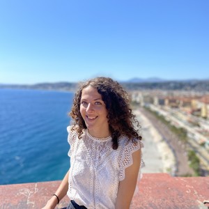 Léa - Prof de physique - chimie - Avignon