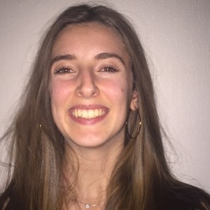 Julia - Prof de maths - Grabels
