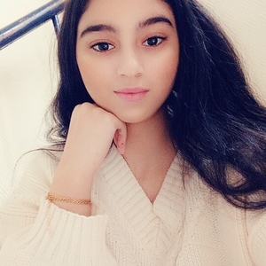 Ikram - Prof de maths - Paris