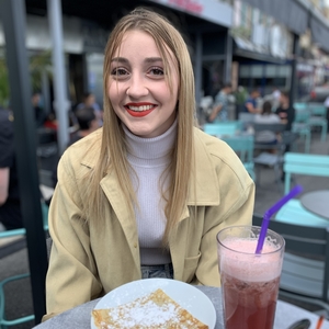 Lucie - Prof de maths - Thoissey