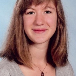 Chloé - Prof d'aide aux devoirs - Chacrise