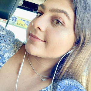 Lara - Prof d'anglais - Cergy