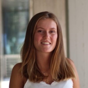 Lucie - Prof d'aide aux devoirs - Saint-Benoît