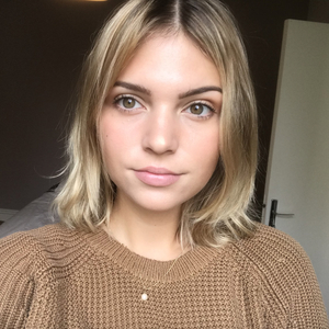 Julie - Prof d'anglais - Reims