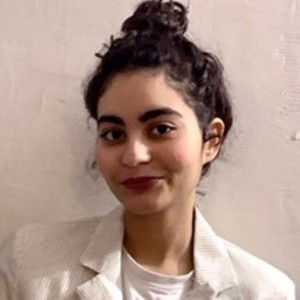 Yousra - Prof d'anglais - Cergy
