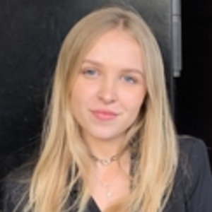 Zoe - Prof d'aide aux devoirs - Angers