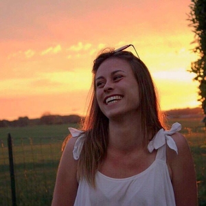 Manon - Prof d'anglais - Larmor-Baden