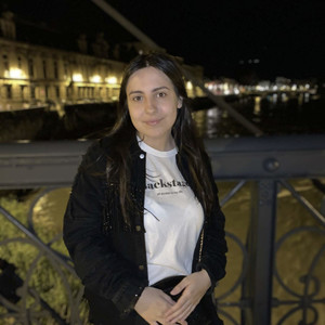 Alexandra - Prof de français - Lyon
