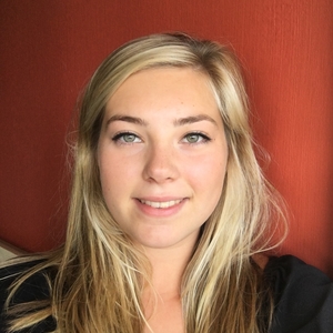 Louise-Apolline - Prof de maths - Marseille