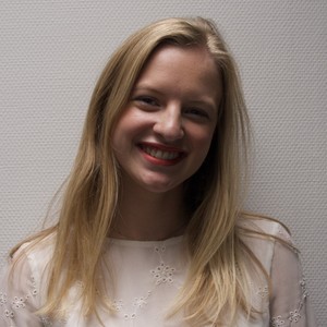 Honorine - Prof d'économie - Paris