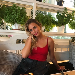 Lana - Prof de préparation bac français - Paris
