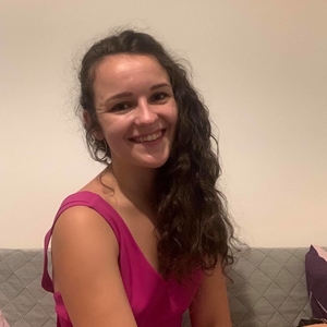 Jeanne-Louise - Prof d'économie - Paris