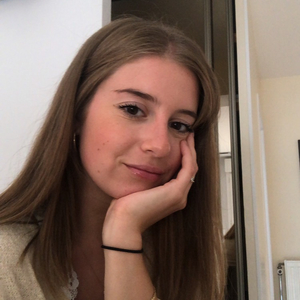 Anna - Prof de maths - Grenoble