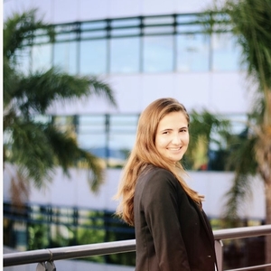 Claire - Prof d'aide aux devoirs - Grasse