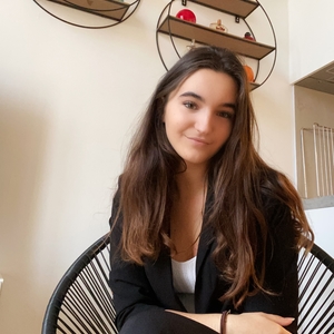 Eva - Prof d'aide aux devoirs - Nice