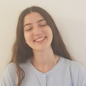 Iness - Prof de maths - Paris