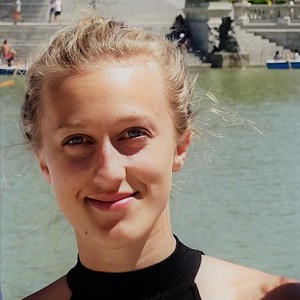 Julia - Prof d'aide aux devoirs - Paris