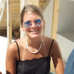 Charlotte - Prof d'aide aux devoirs - Bordeaux