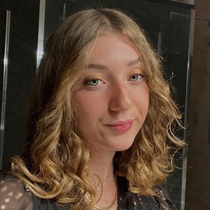 Lena - Prof de maths - Saint-Drézéry