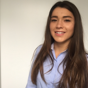 Emma - Prof de commentaire de texte - Reims