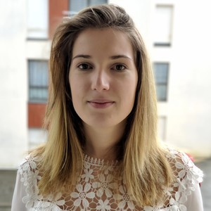 Claire - Prof de commerce - Laval