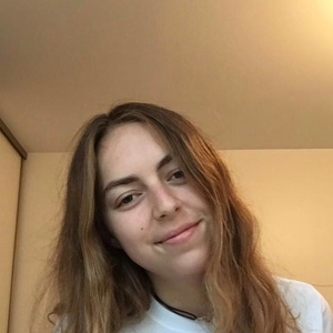 Inès - Prof d'aide aux devoirs - Paris