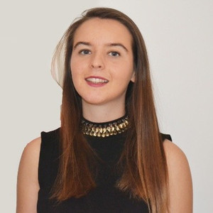 Claire - Prof de réseaux sociaux - Bois-Guillaume