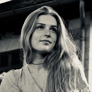 Charlotte - Prof d'aide aux devoirs - Neuilly-sur-Seine
