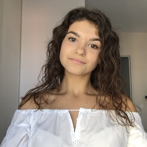 Léane - Prof d'aide aux devoirs - Lyon