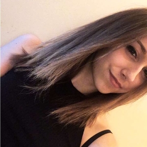 Émélie - Prof d'initiation informatique - Caluire-et-Cuire
