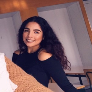 Daniella - Prof d'aide aux devoirs - Etagnières
