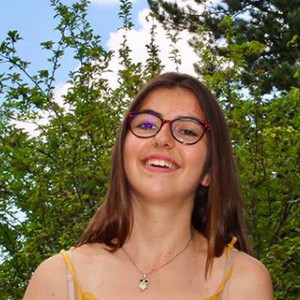 Hélèna - Prof d'aide aux devoirs - Antibes