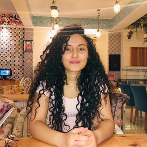 Aya - Prof de maths - Gradignan