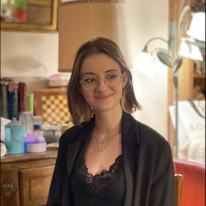Yolaine - Prof de maths - Paris