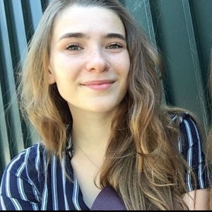 Clara - Prof de maths - Écully