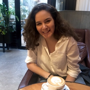 Laura - Prof de maths - Sceaux
