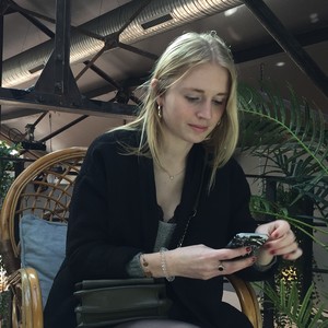 Manon - Prof de maths - Nantes