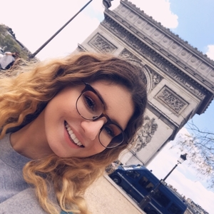 Kenza - Prof de maths - Creil