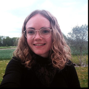 Amélie - Prof de physique - Baignes-Sainte-Radegonde
