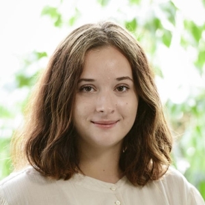 Héloïse - Prof d'electromagnétisme - Paris