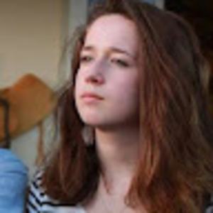 Romane - Prof de maths - Châteaufort