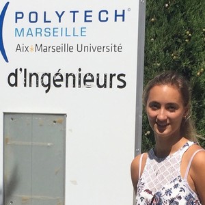 Julie - Prof d'anglais - Fillé-sur-Sarthe