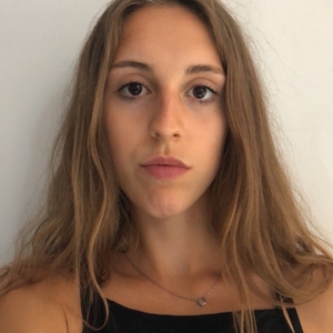 Louanne - Prof de maths - Forest