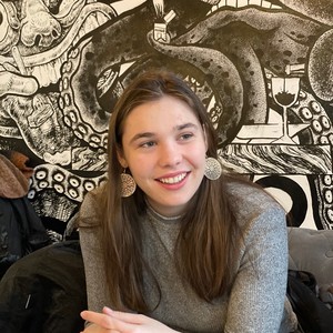 Ines - Prof d'aide aux devoirs - Saint-Cloud