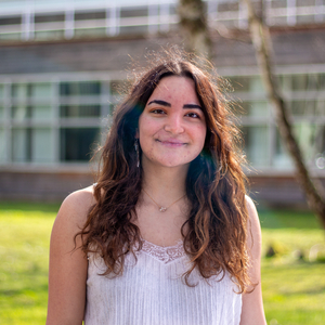 Julia - Prof de maths - Saint-Étienne-du-Rouvray