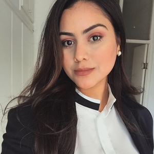 Syrine - Prof de maths - Paris